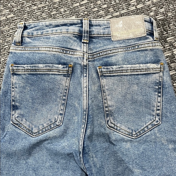 Zara Denim | Light Blue Skinny Jeans - Picture 10 of 14
